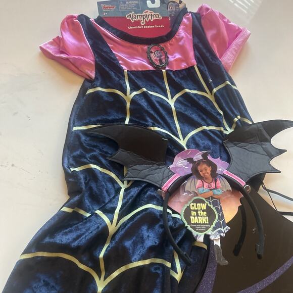 Vampirina 78050 Boo-Tiful Dress - Picture 3 of 13